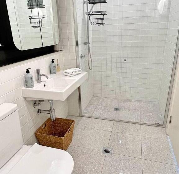 Industrial Yet Modern, 1bd 1bth Apt   Woden