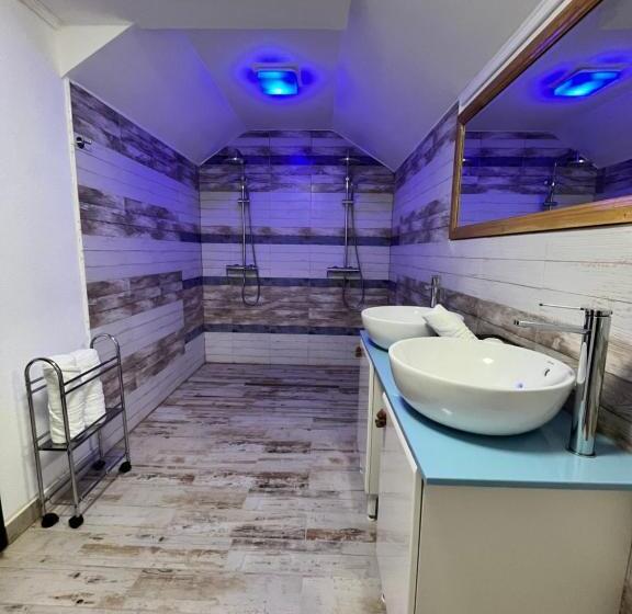 פנסיון Cabana Din Pădure