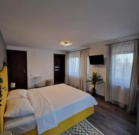 Majatalo Cabana Din Pădure