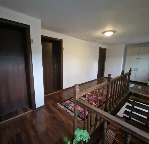 Majatalo Cabana Din Pădure