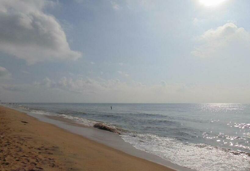 پانسیون Rainbow Residency Ecr