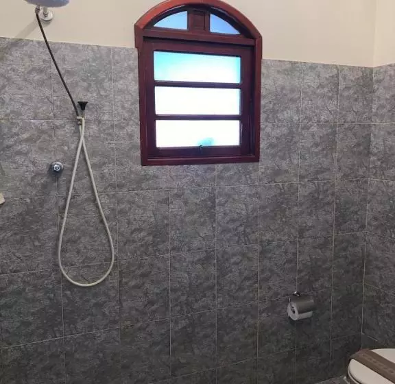 Casa Dos Martins   Próximo Ao Autódromo Potenza E Cachoeira Arco Iris