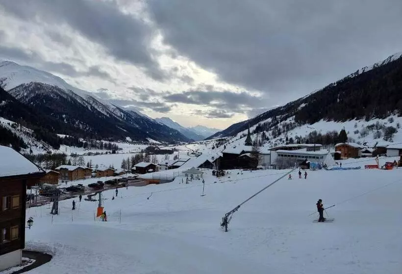 Cute Attic Apartment In The Heart Of The Mountains