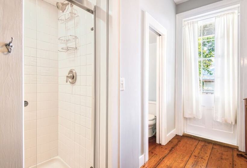 ホテル Hudson Mariner