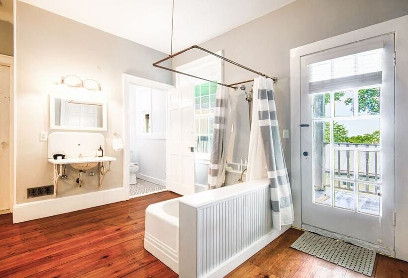 ホテル Hudson Mariner