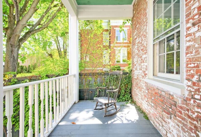 ホテル Hudson Mariner