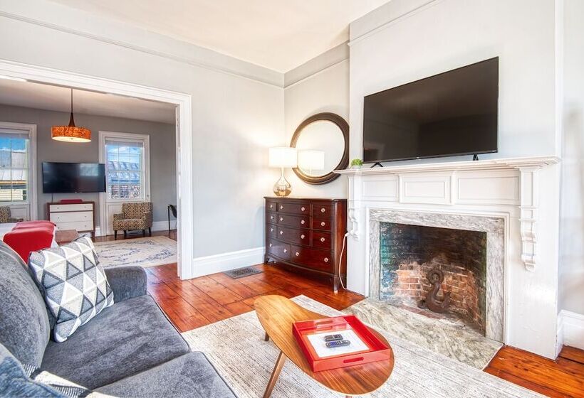 Отель Hudson Mariner