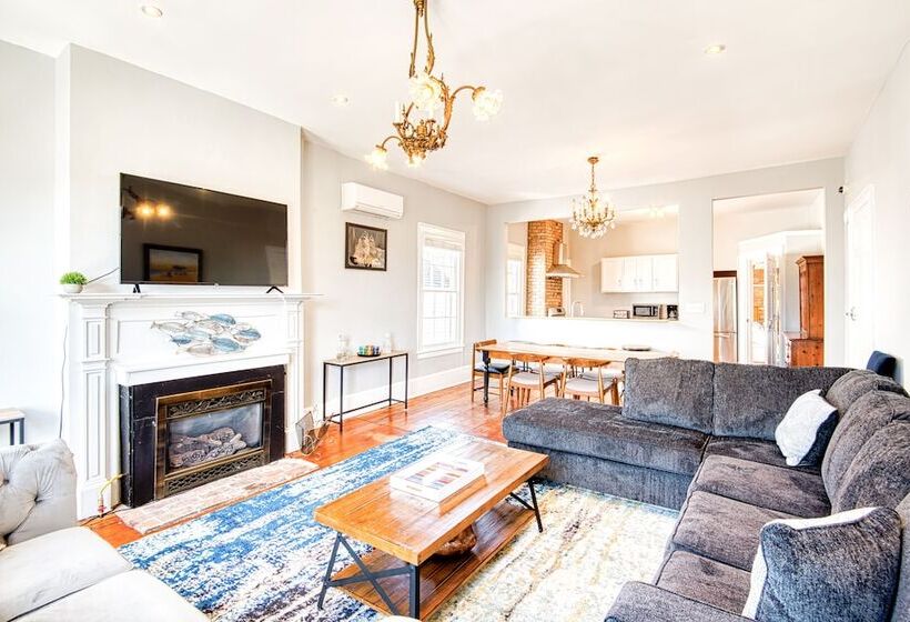 ホテル Hudson Mariner