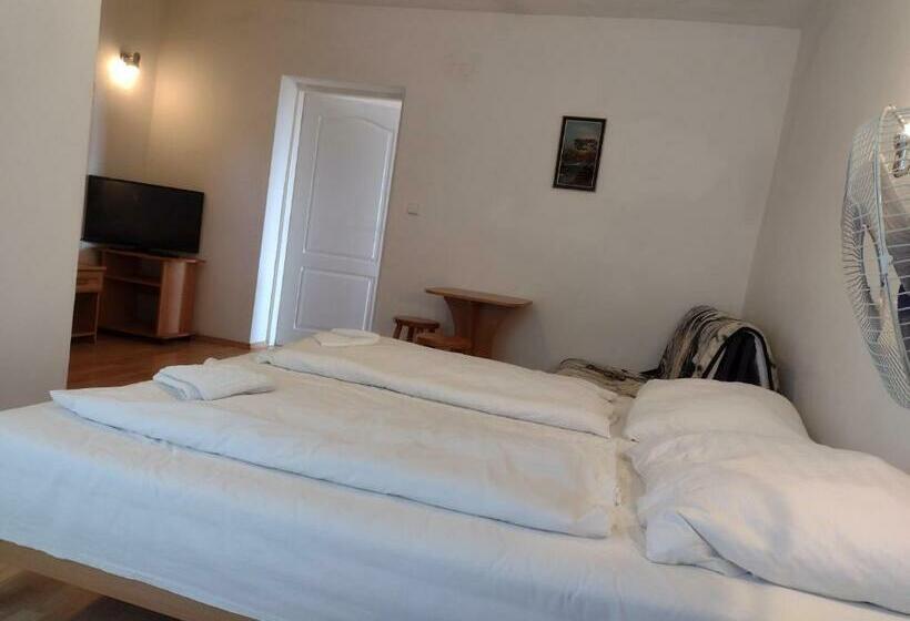 بنسيون Hannah   Relax Dom Pod Orechom I1