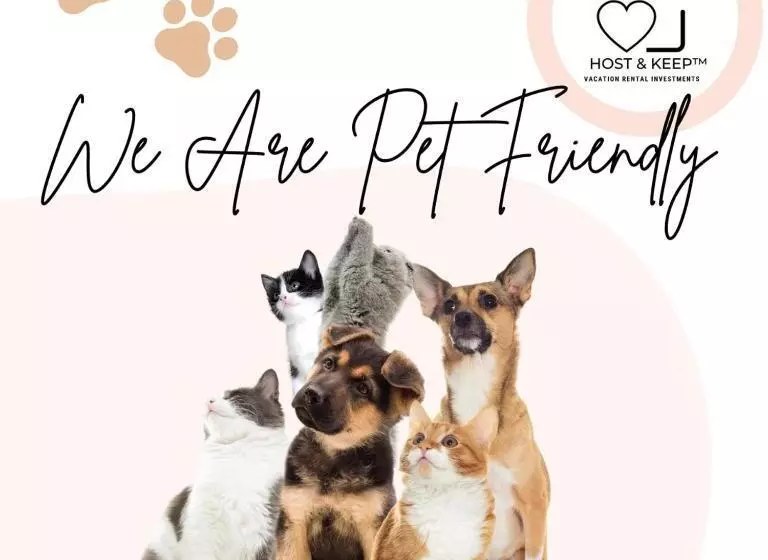 The Garden House Hot Tub Pool And Lush Garden Oasis