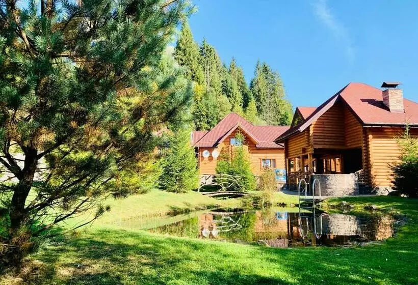 Hotelli садиба панська