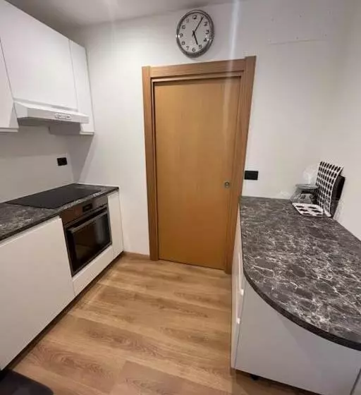 Neve Monolocale, Ottima Posizione, Posto Auto