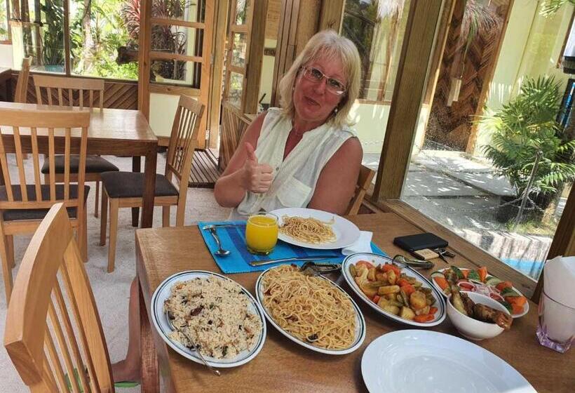 پانسیون Manta Dhangethi