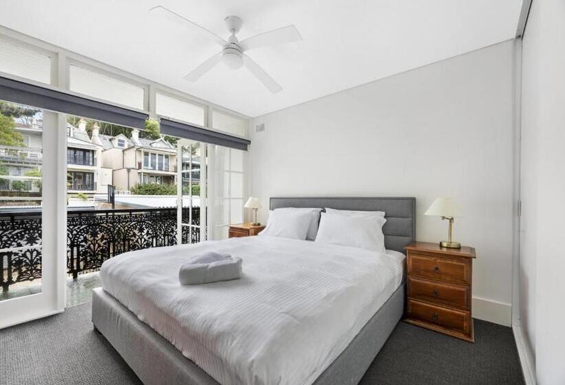 Pet Friendly Paddo Terrace