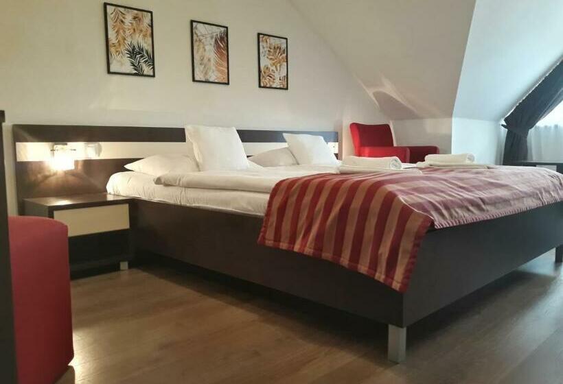 Apartmán Athos Bešeňová   Hotel Bešeňová