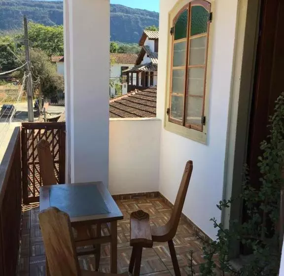 تختخواب و صبحانه Cama Caminho Da Serra