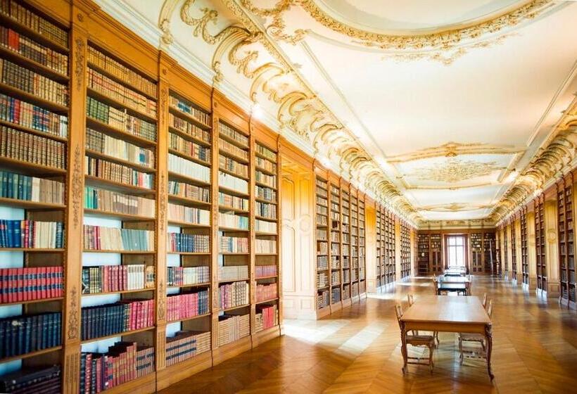 住宿加早餐  Chambre Insolite Dans Un Chalet