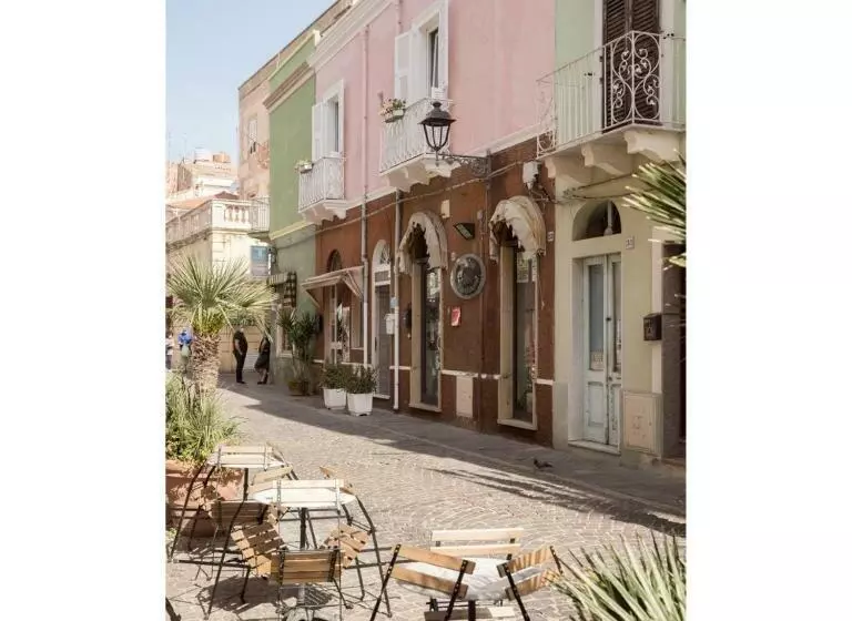 ベッドアンドブレックファースト Valú