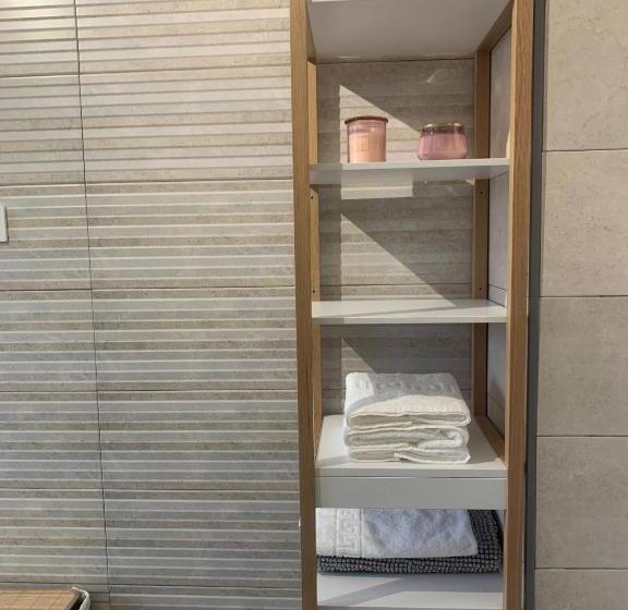 El Balcón De La Roca