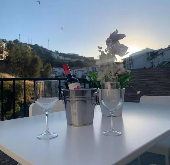 El Balcón De La Roca