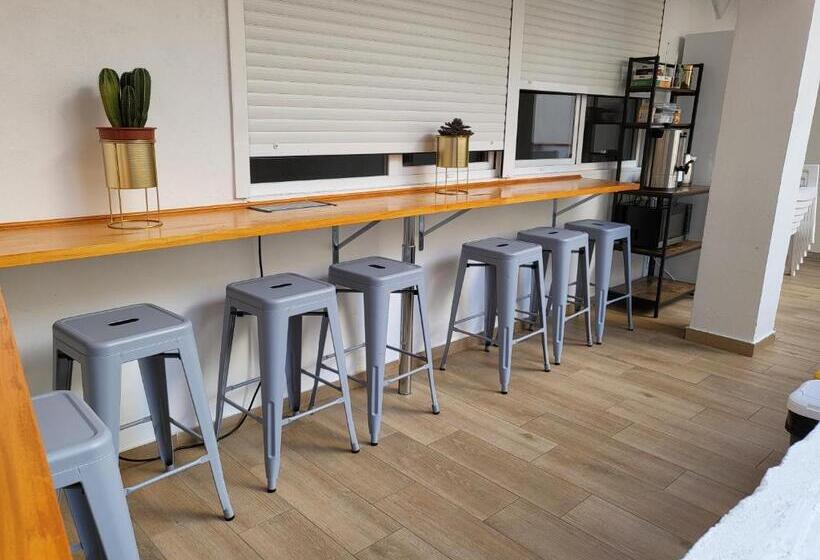 Hostel Tkh Rooms Mate