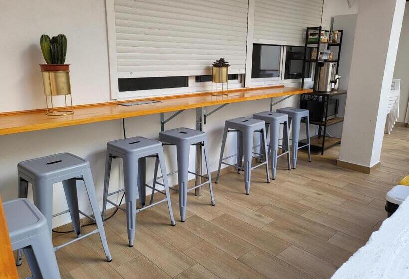 Hostel Tkh Rooms Mate