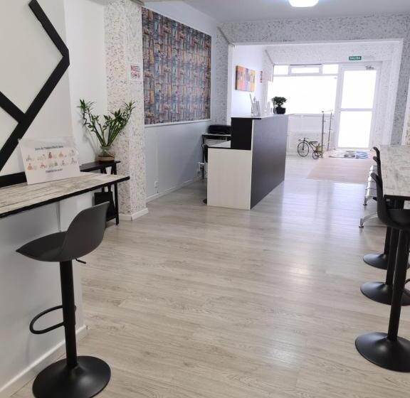 Hostel Tkh Rooms Mate