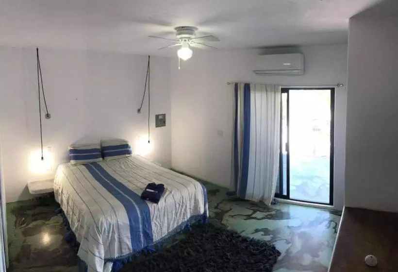 ホテル Casa Arrecife Dorado Suite, Fast Wifi & Balcony! Beach Is Steps Away!