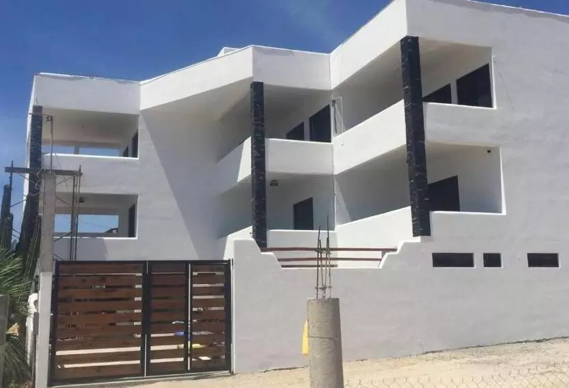 ホテル Casa Arrecife Dorado Suite, Fast Wifi & Balcony! Beach Is Steps Away!