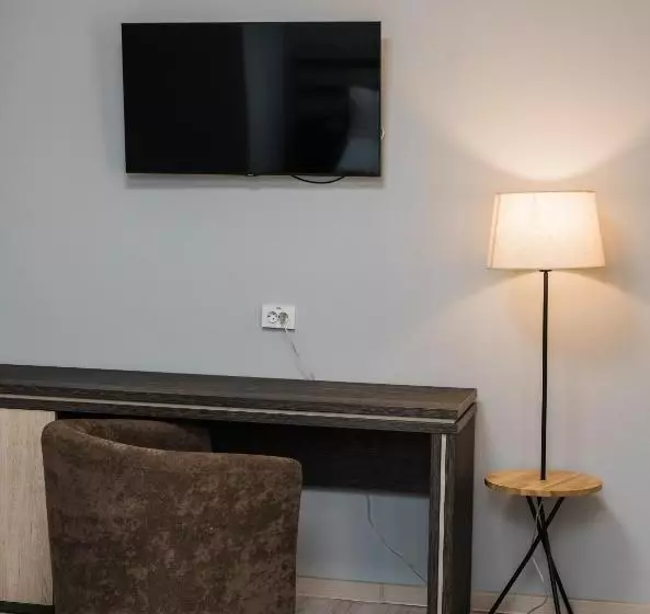 هتل Infinity Plaza Block 1