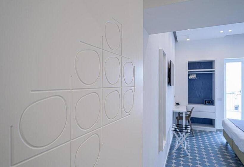 پانسیون Capri Marina Suite