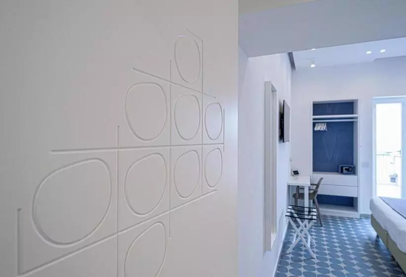 پانسیون Capri Marina Suite