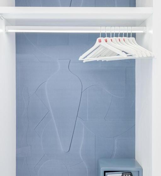 پانسیون Capri Marina Suite