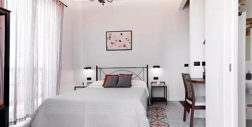 پانسیون Antista Rooms