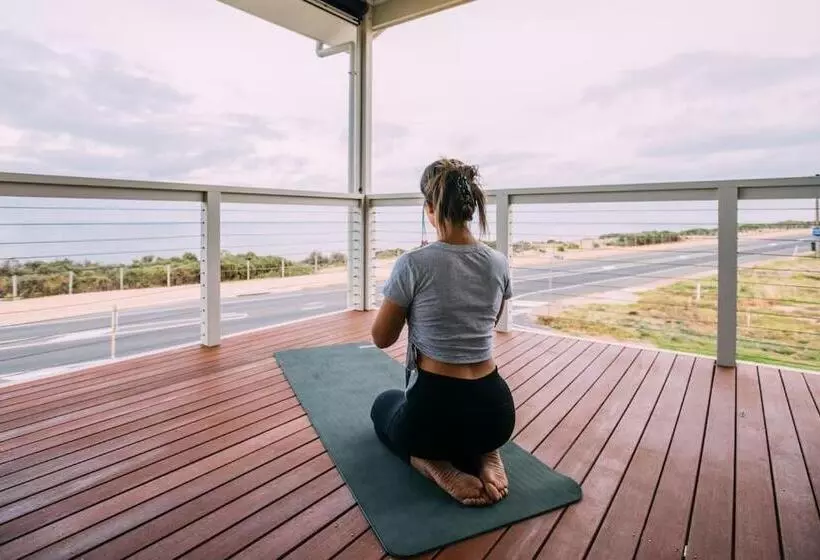 ōshen   Sleeps12 Gym Kayak Mountnbike Beachfrnt