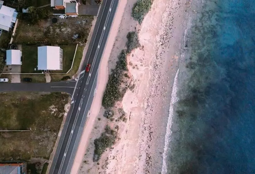 ōshen   Sleeps12 Gym Kayak Mountnbike Beachfrnt