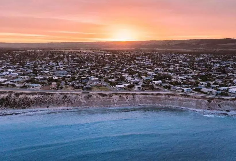 ōshen   Sleeps12 Gym Kayak Mountnbike Beachfrnt