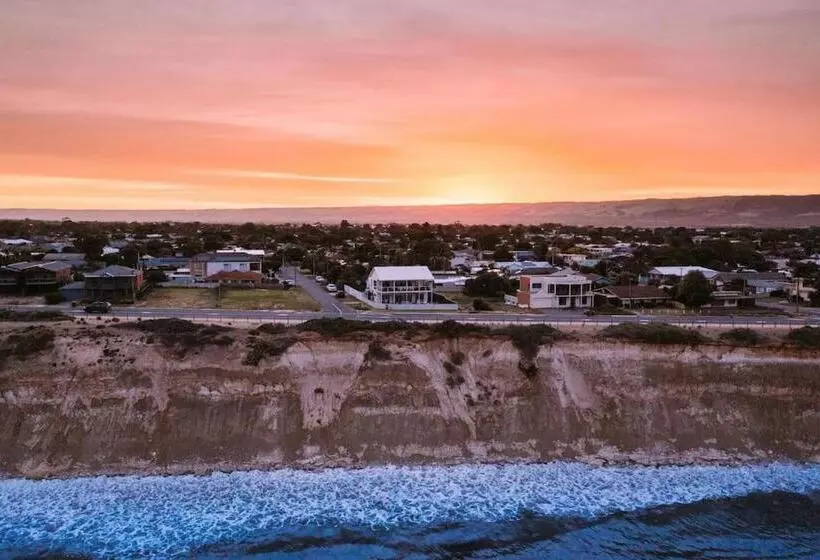 ōshen   Sleeps12 Gym Kayak Mountnbike Beachfrnt