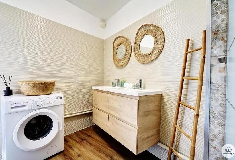 T2 Iris, Classé 2 étoiles Balcon Proche Centre De Saint Denis