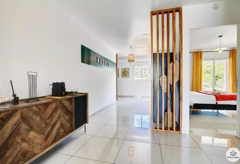 T2   Iris, Classé 2 étoiles   Balcon   Proche Centre De Saint Denis