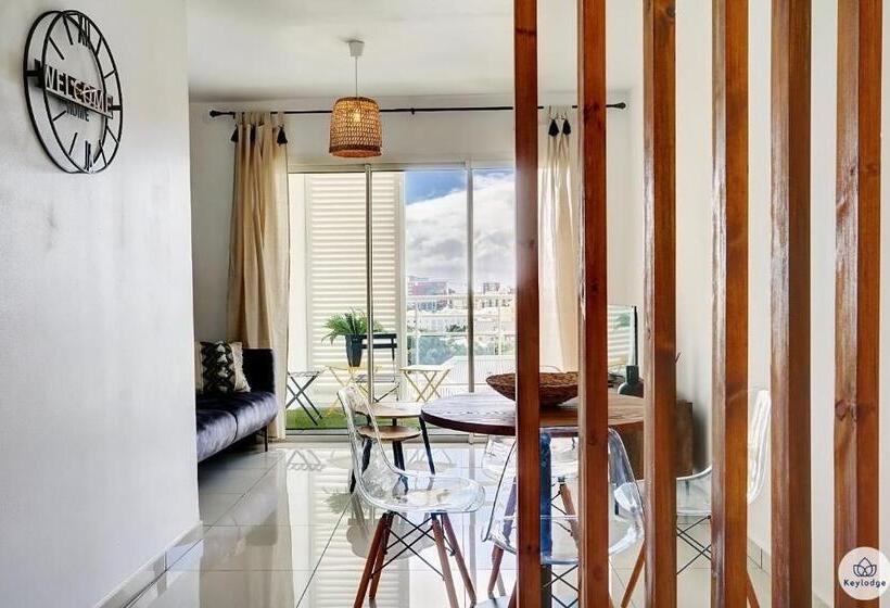 T2 Iris, Classé 2 étoiles Balcon Proche Centre De Saint Denis