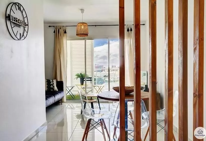 T2   Iris, Classé 2 étoiles   Balcon   Proche Centre De Saint Denis