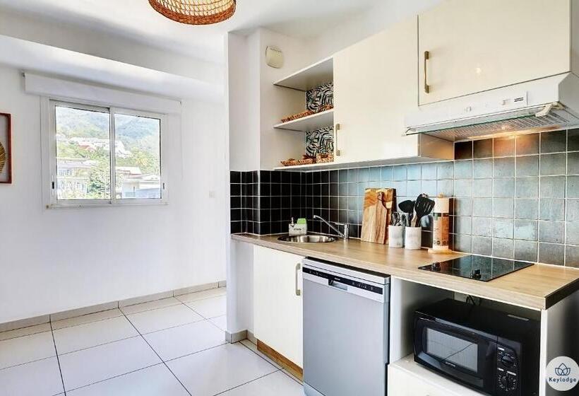 T2 Iris, Classé 2 étoiles Balcon Proche Centre De Saint Denis