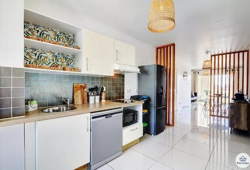 T2 Iris, Classé 2 étoiles Balcon Proche Centre De Saint Denis