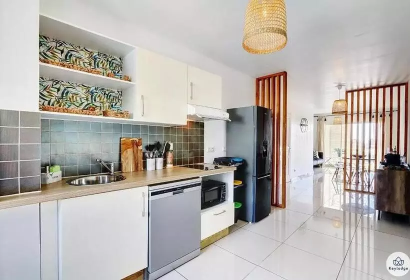 T2   Iris, Classé 2 étoiles   Balcon   Proche Centre De Saint Denis