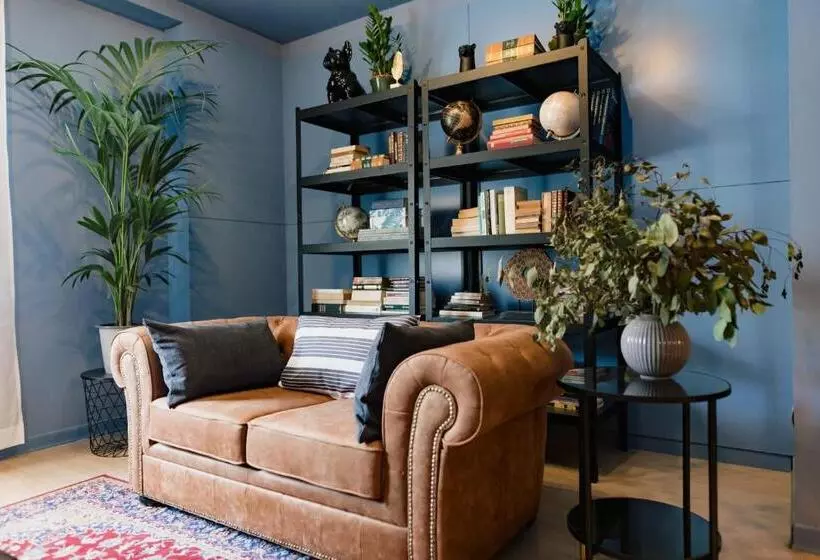 The Little Corner B&b