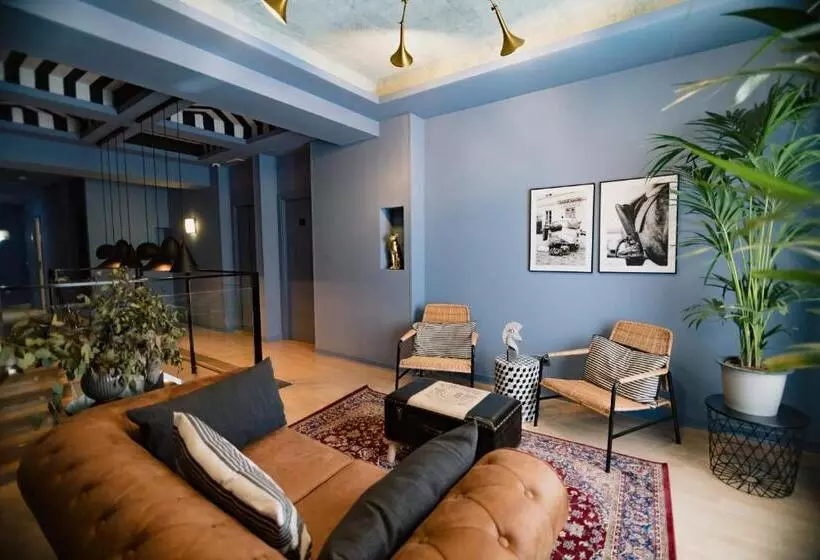 The Little Corner B&b