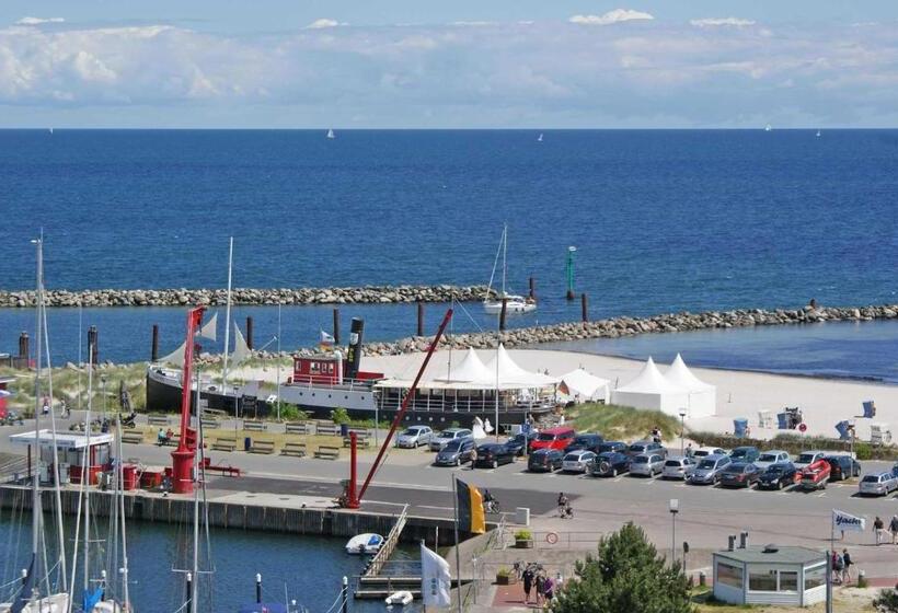 Zeltdachhaus Für Die Ganze Familie