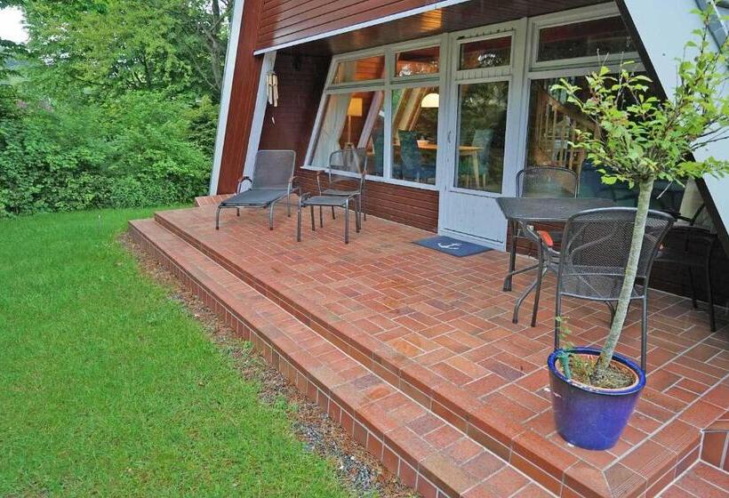 Zeltdachhaus Für Die Ganze Familie