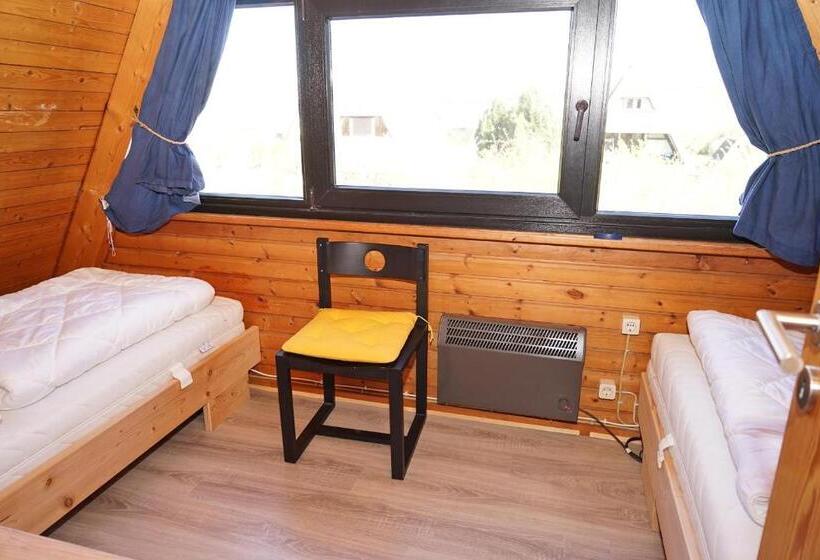 Zeltdachhaus Für Die Ganze Familie